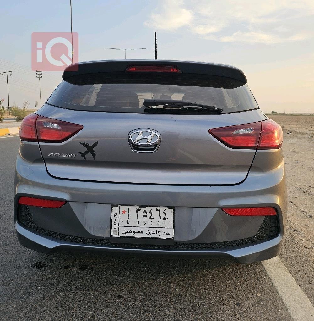 هيونداي أكسنت هاتشباك